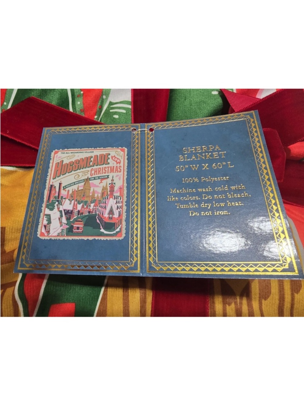 Hogsmeade Christmas Sherpa Blanket - Red & Green Holiday Throw